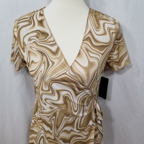 NEW Caution To The Wind Green Marbled Junior's Mesh Short Sleeve Wrap Mini Dress - Picture 3 of 9